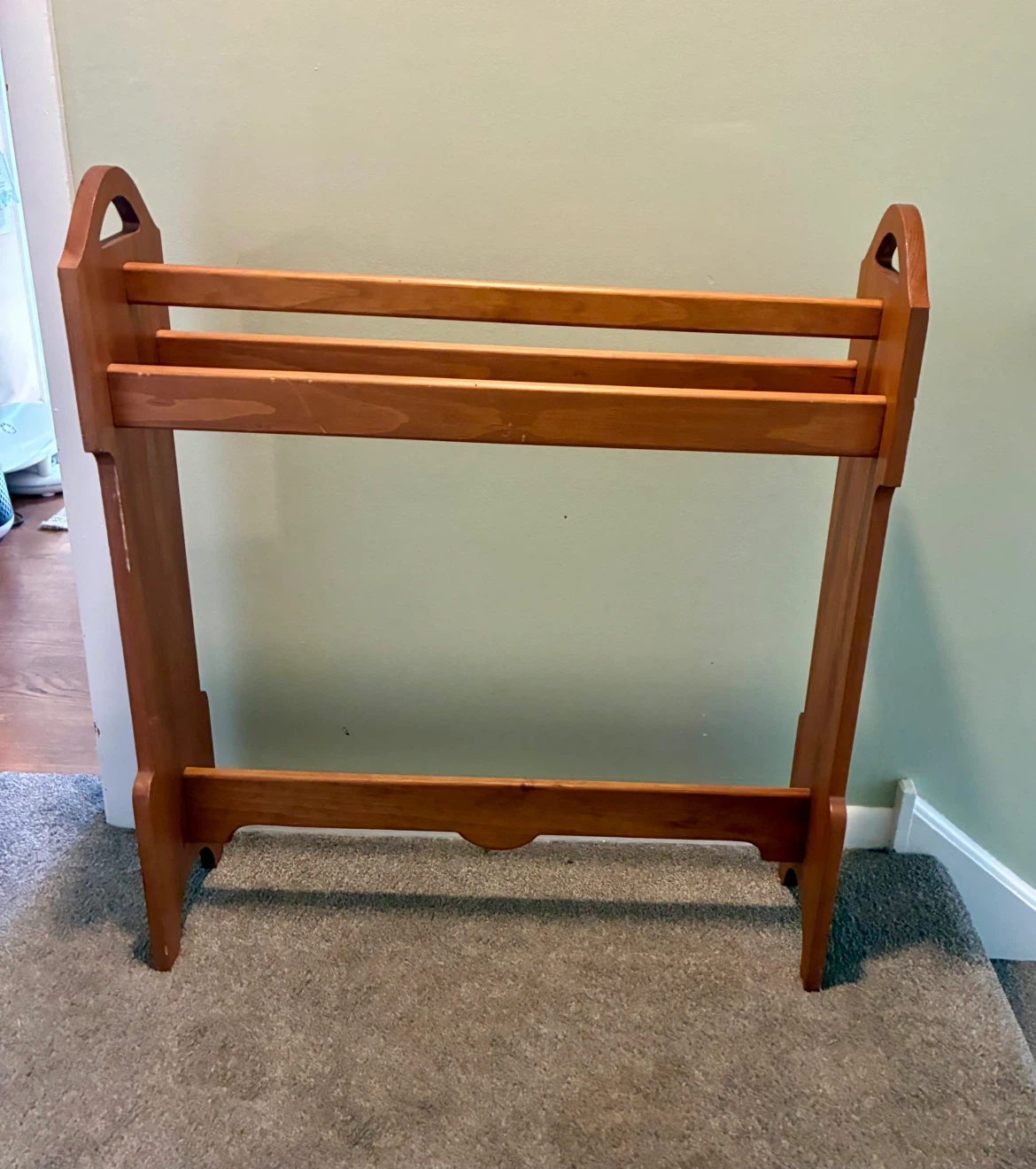 Wooden Quilt Rack Blanket Holder Farmhouse Country Cottage Decor