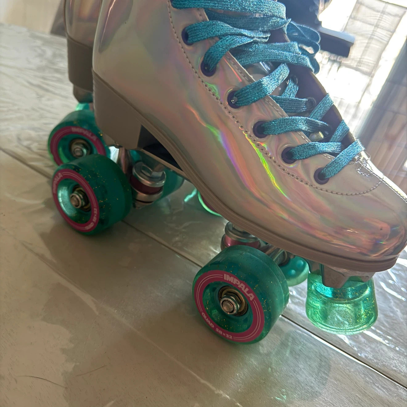 Impala Holographic Roller Skates - US Size 6 - photo 2