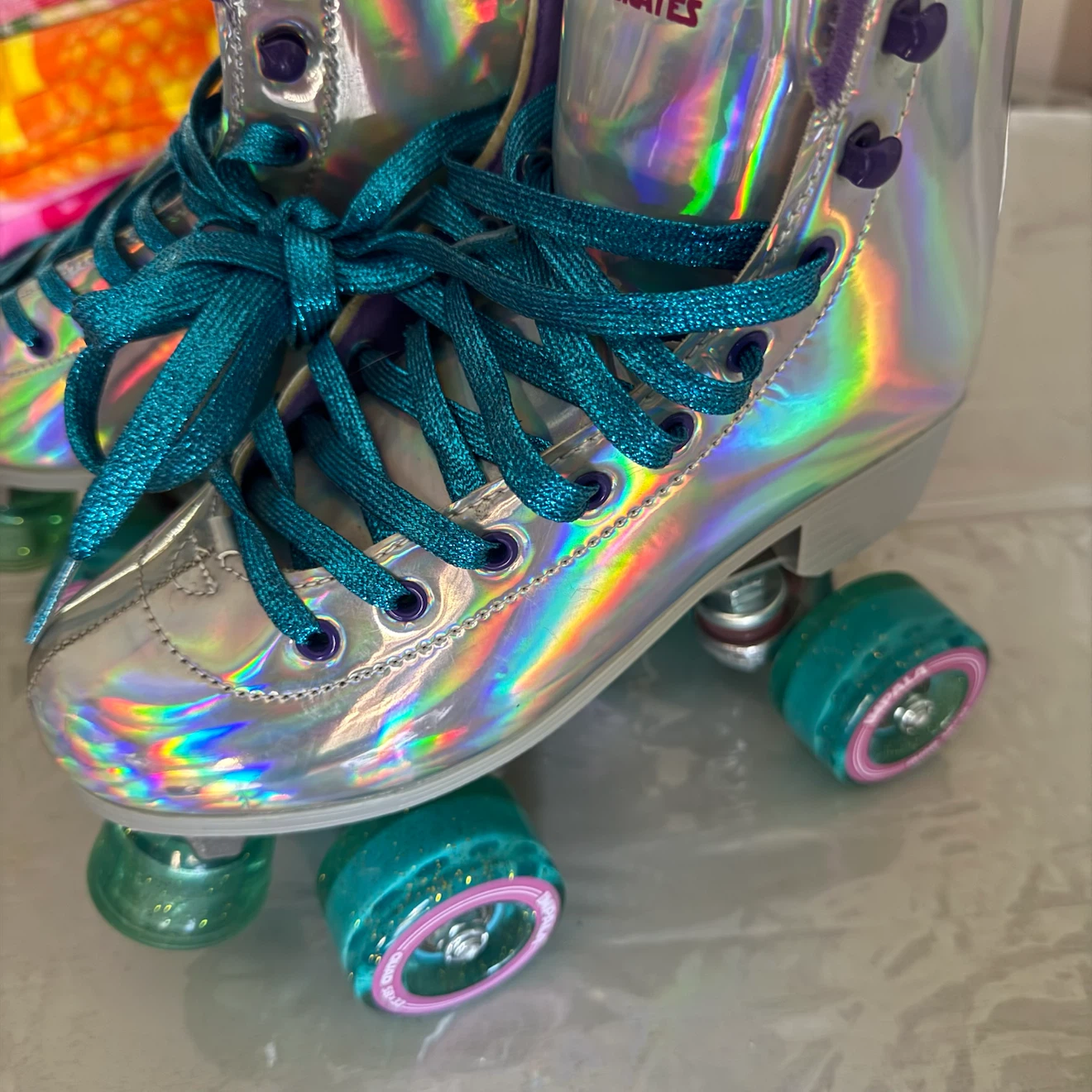 Impala Holographic Roller Skates - US Size 6 - photo 3