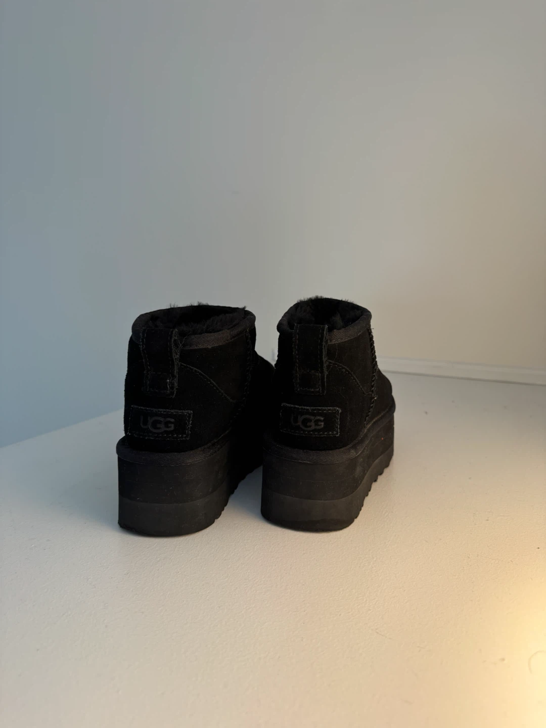 UGG Classic Ultra Mini Platform (US4/35) - photo 2