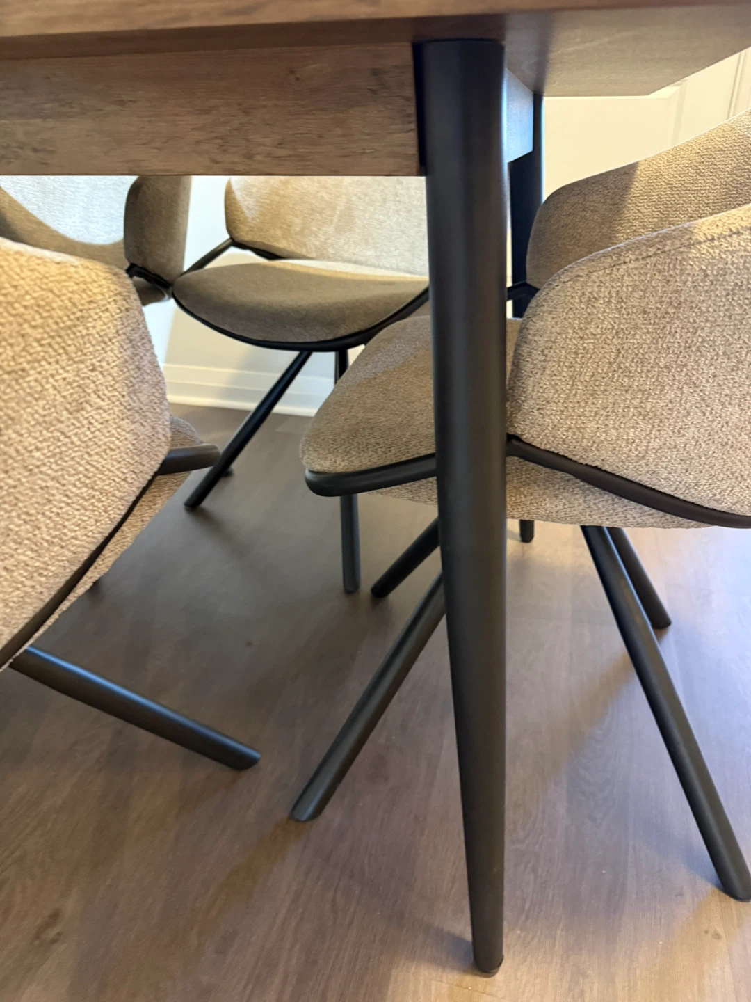 Dining table set with 4 upholstered chairs - photo 4