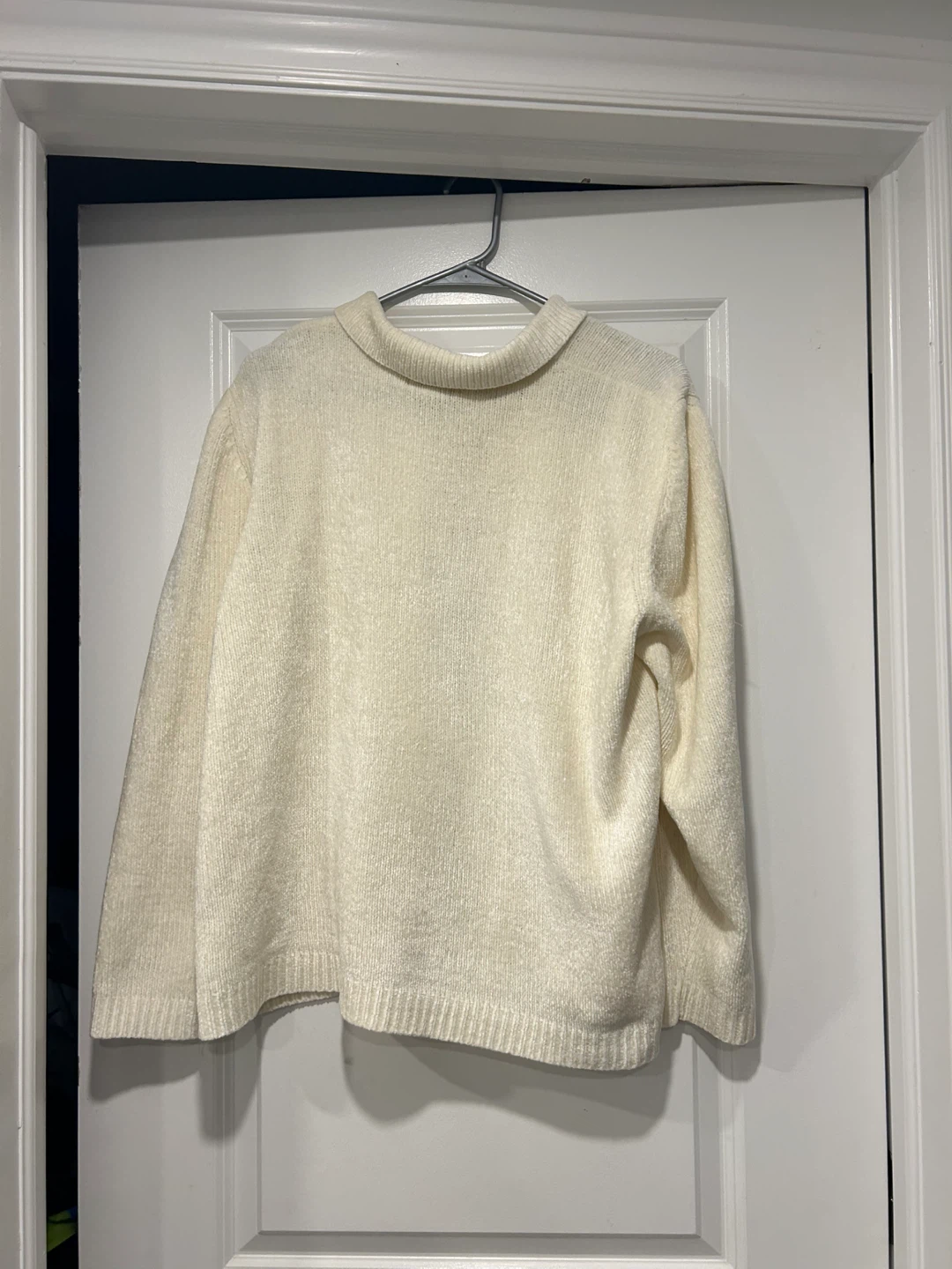 Floral Embroidered Cream Sweater XL - photo 4