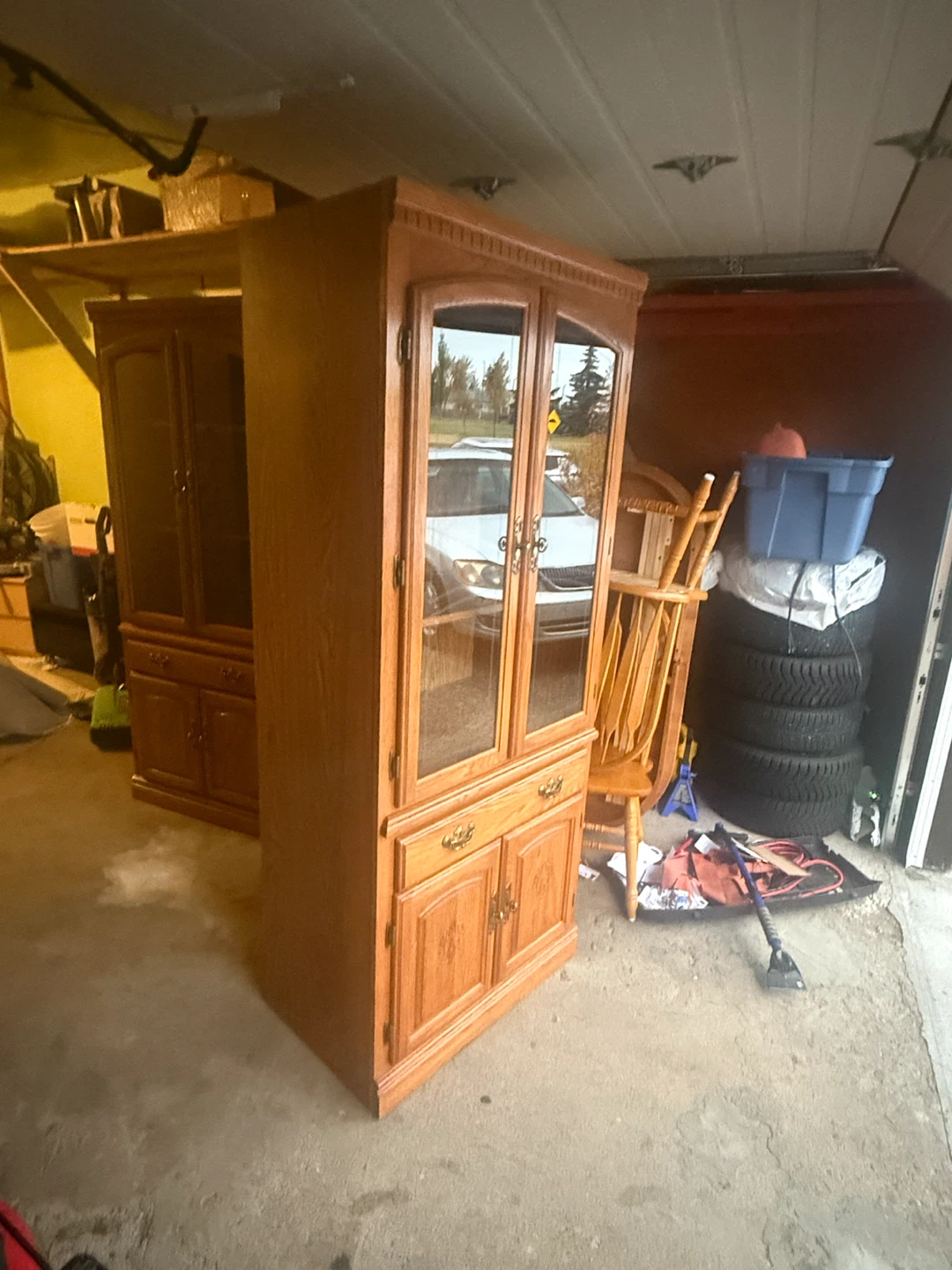 Oak China Cabinet - photo 3