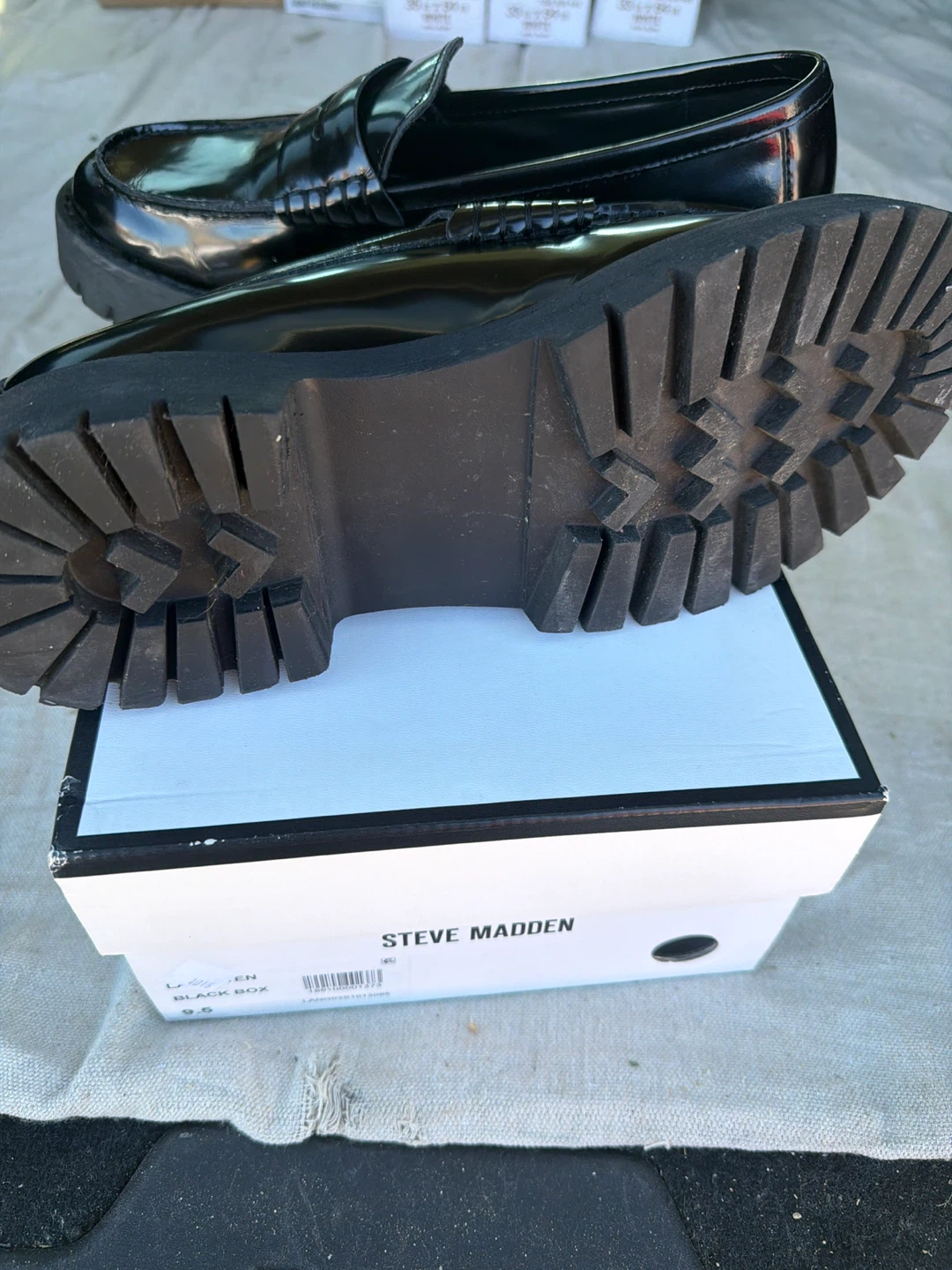 Steve Madden Black Loafers Size 9.5 - photo 3