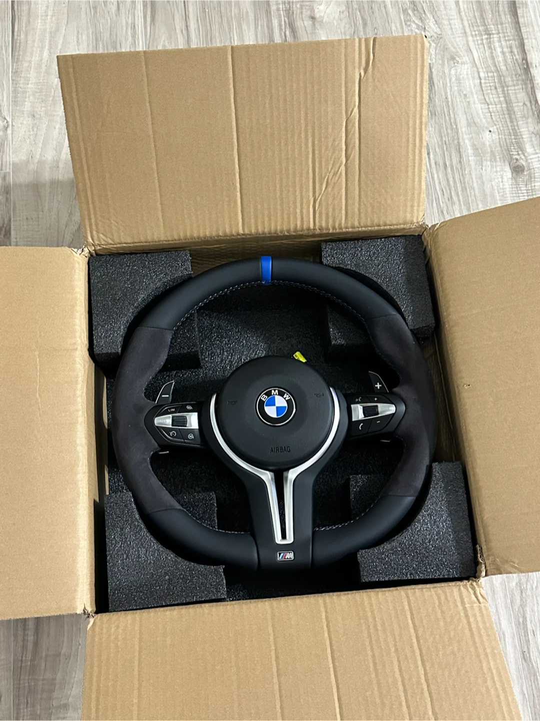 BMW M Performance Steering Wheel - photo 2