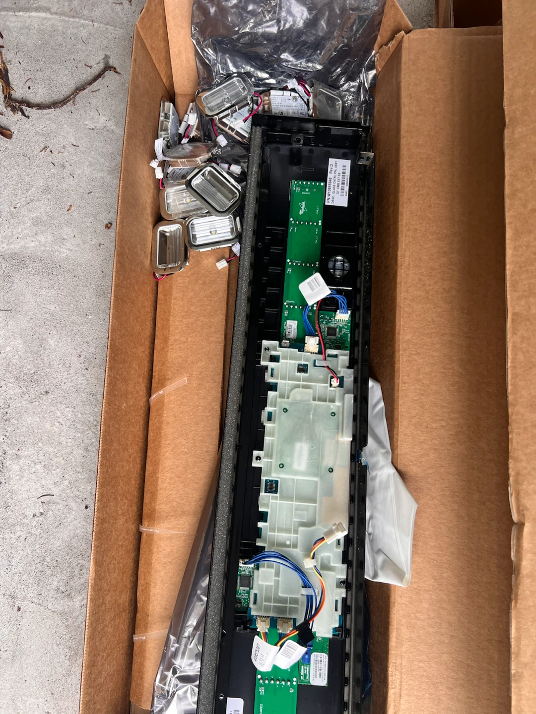 Whirlpool Glass Control Panel Assembly 30 inch - photo 3