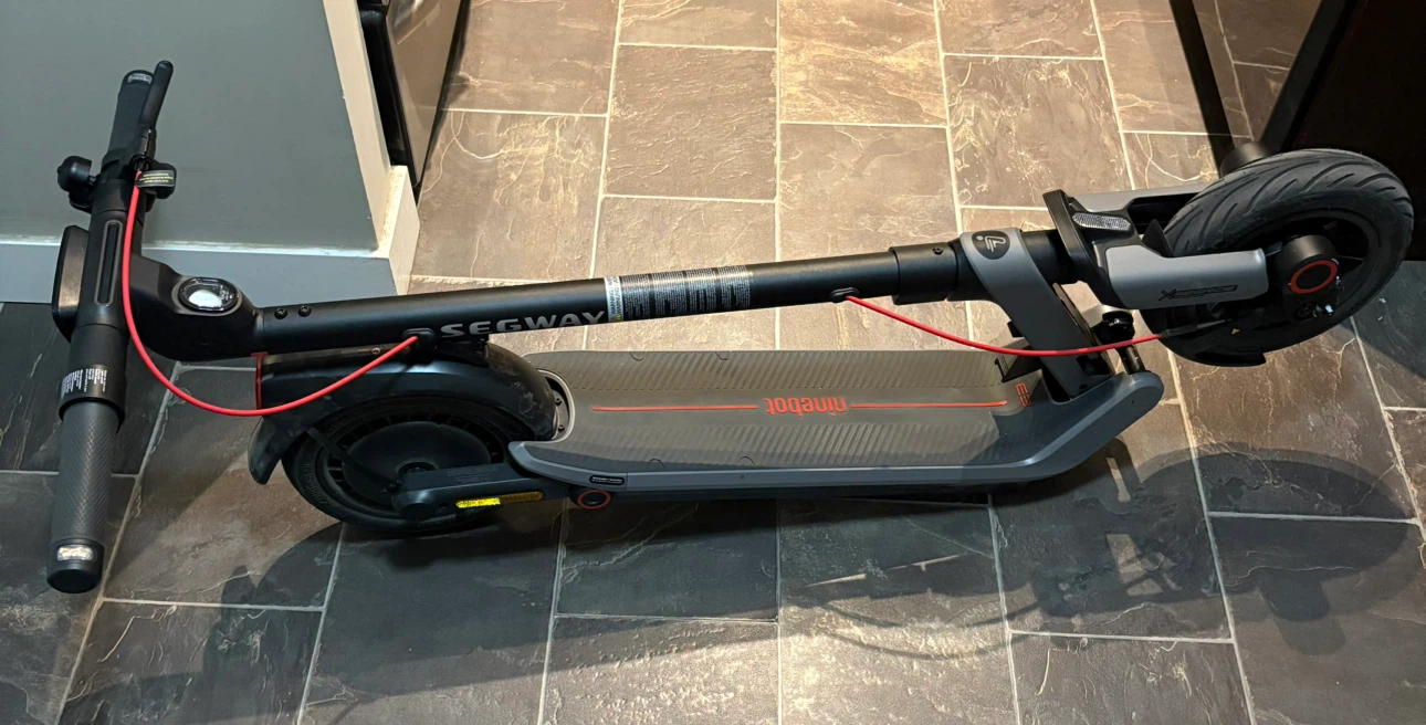 Segway Ninebot E25 Electric Scooter - photo 3