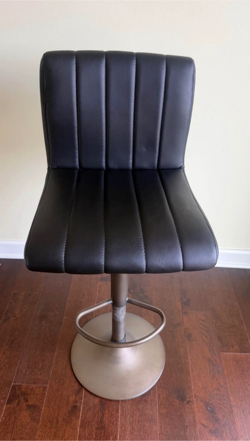 Adjustable Black Swivel Bar Stool