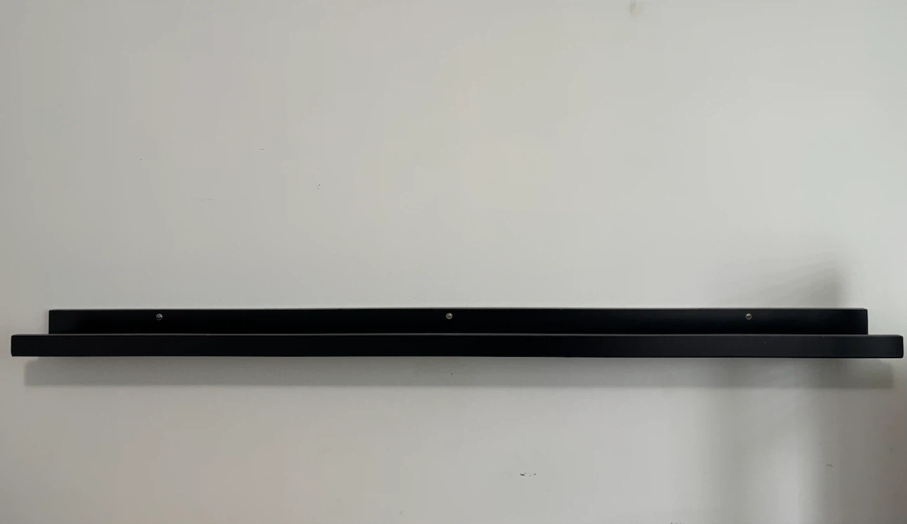 Black wall-mounted floating shelf - photo 2