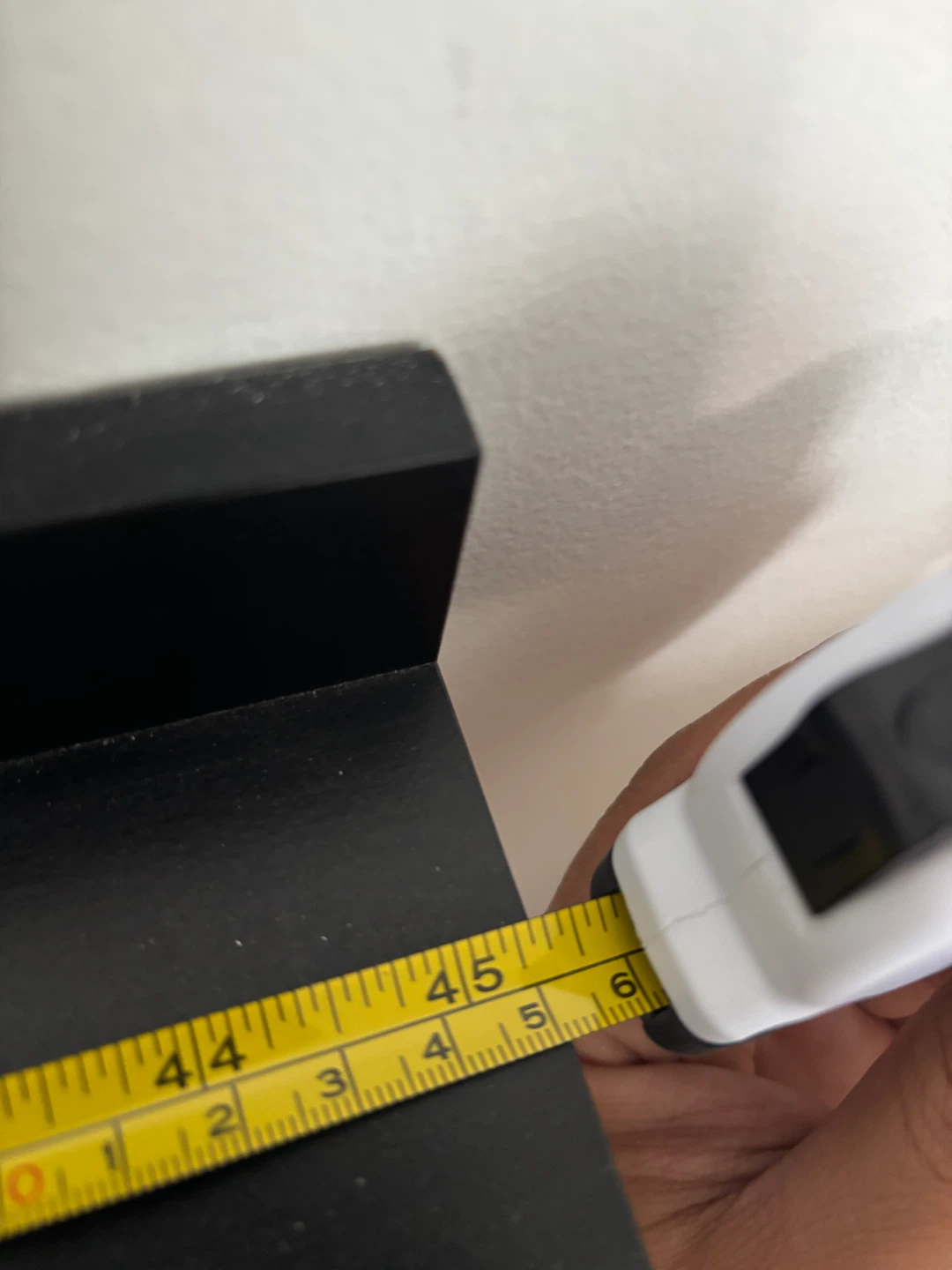 Black wall-mounted floating shelf - photo 3