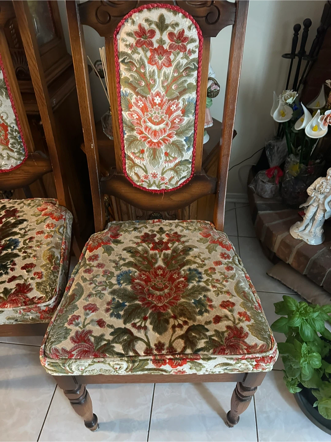 Set of 6 Vintage Style Wooden Dining Chairs
