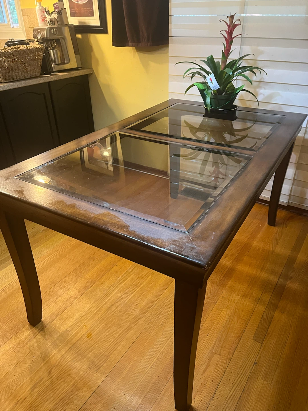 Beautiful wood and glass/dining room table kitchen table - photo 2