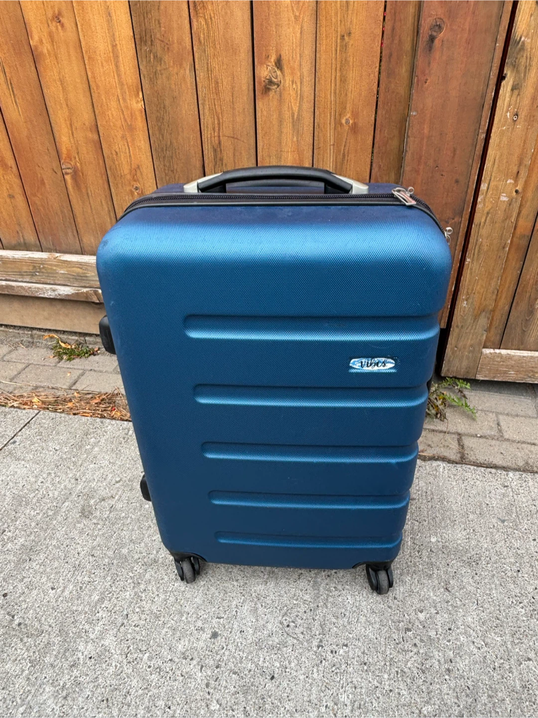 Medium Check in Vibes Blue Hard-Shell Carry-On Luggage