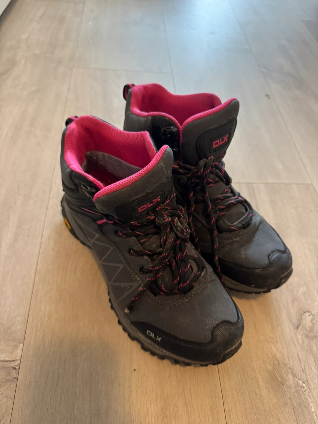 DLX Women's Hiking Boots