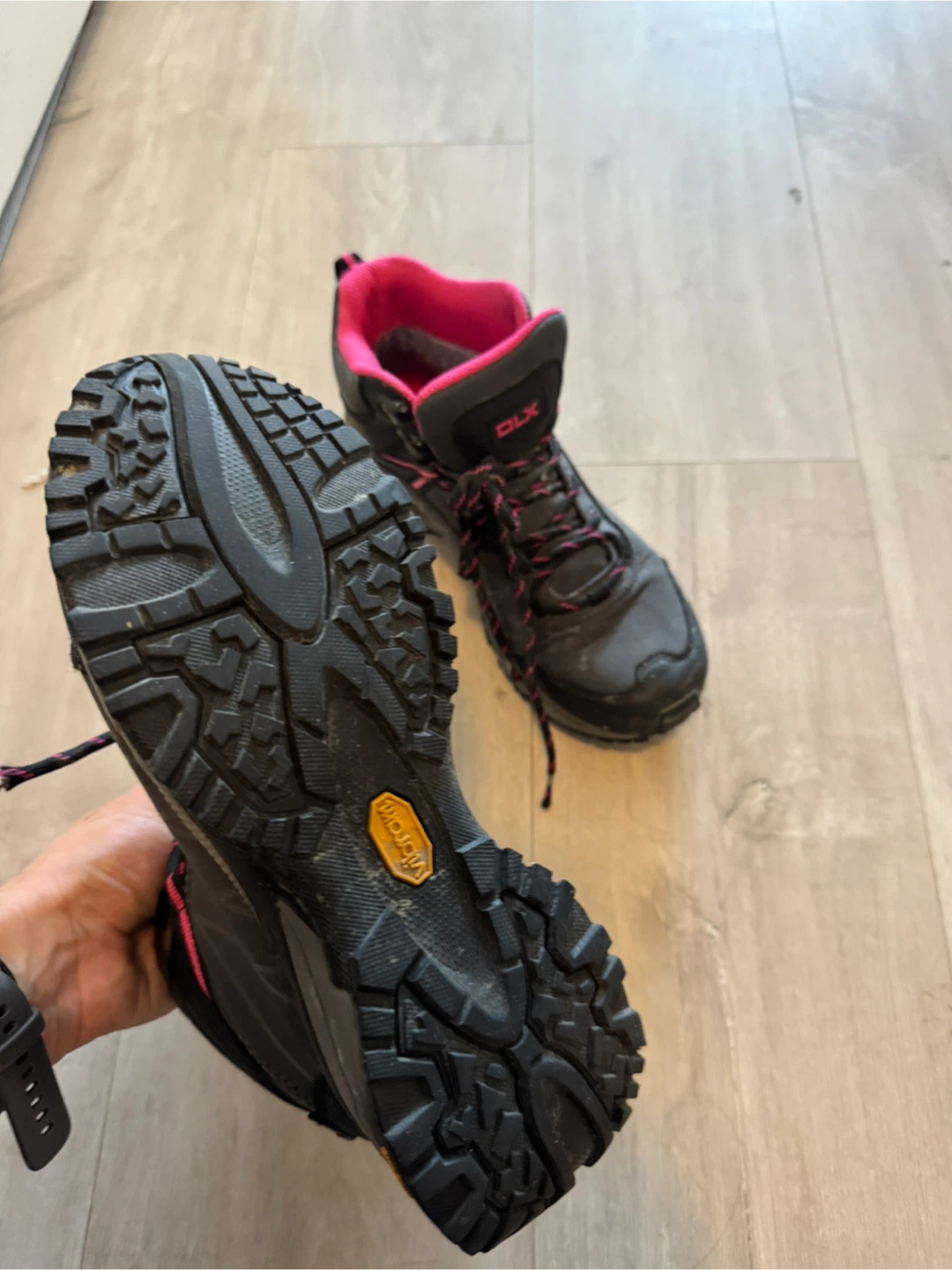 DLX Women's Hiking Boots - photo 2
