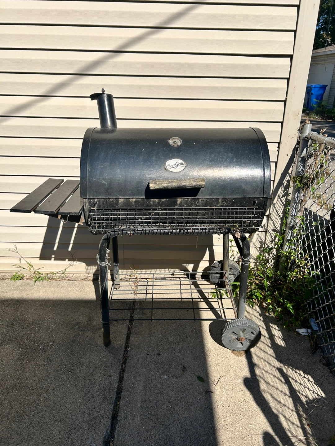 Char-Griller Charcoal Grill