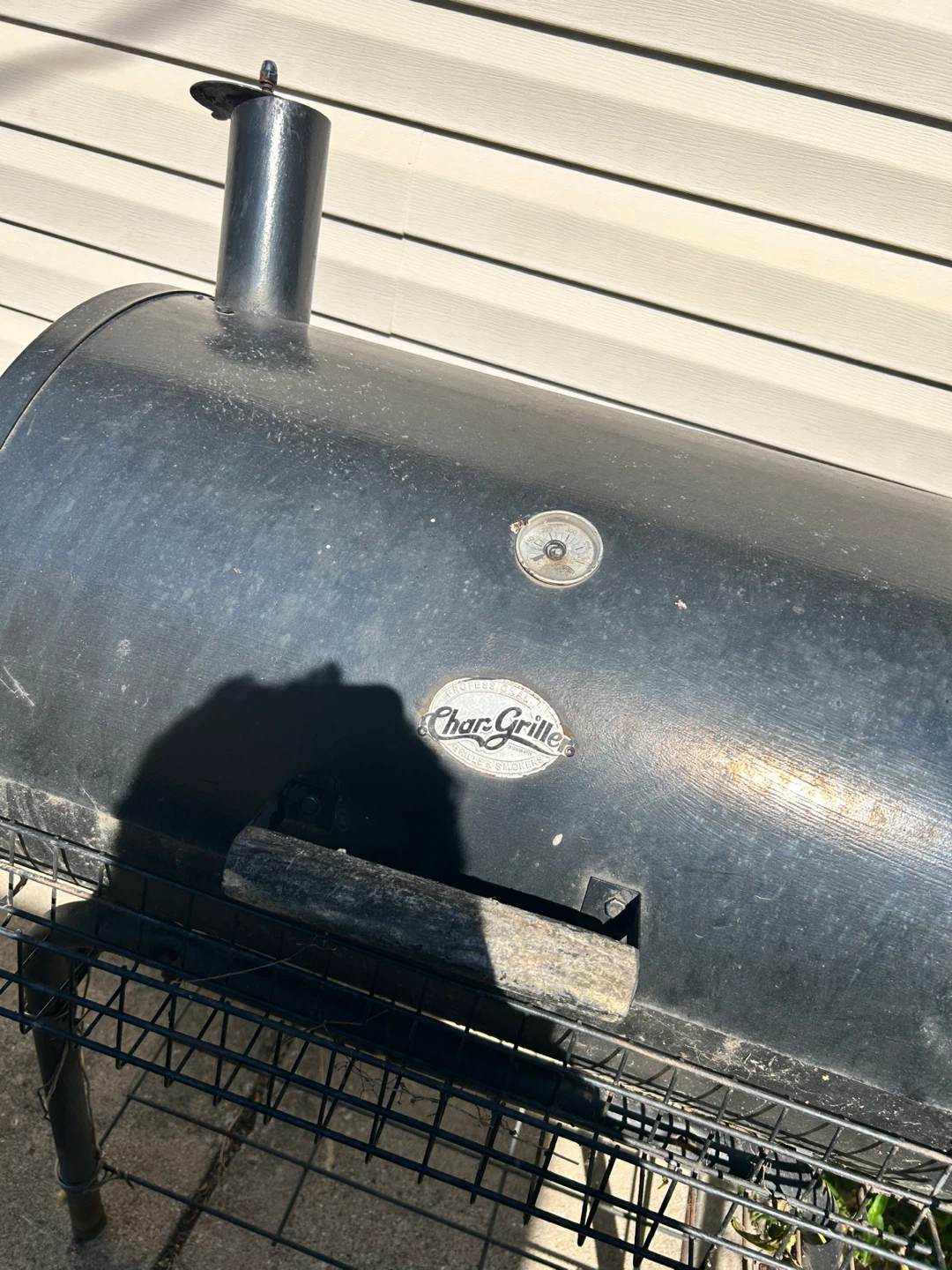 Char-Griller Charcoal Grill - photo 2