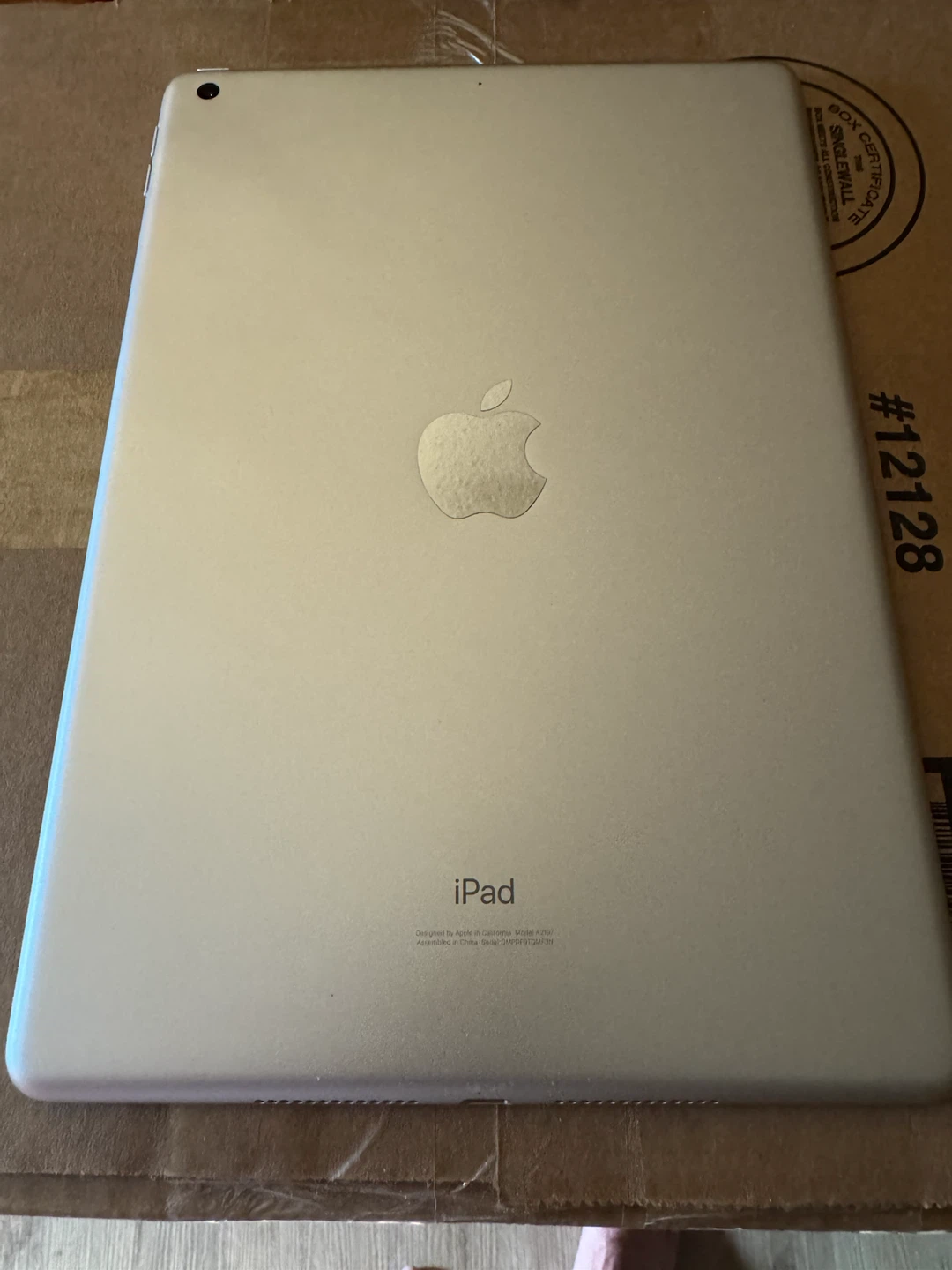 Apple iPad (7th Generation) 32GB 7A2197 - photo 3