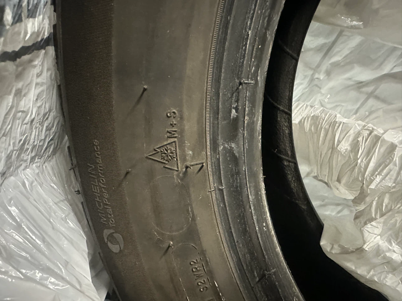Michelin X-Ice Snow Tire 195/65 R15 95T - photo 5