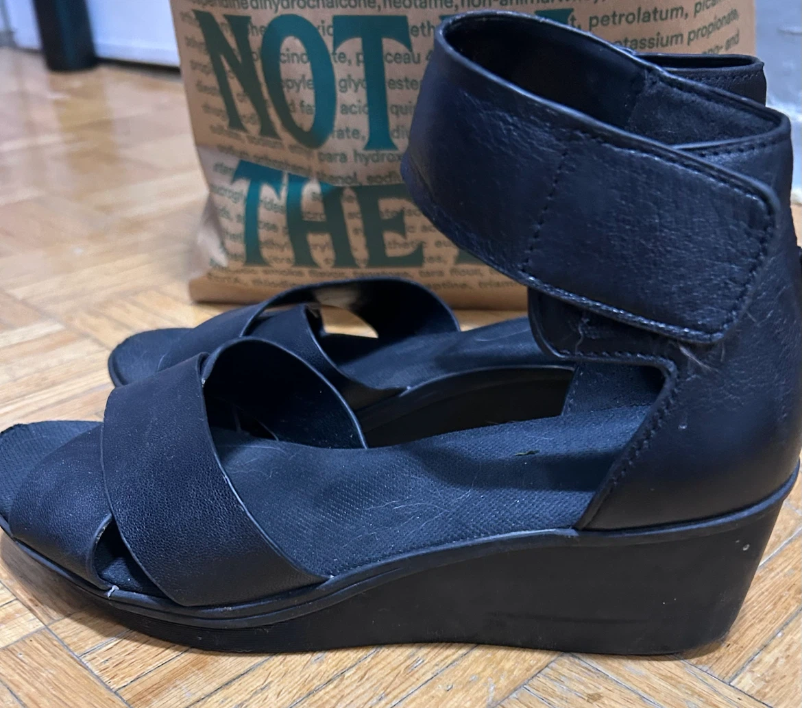 190$ Black super soft leather Wedge Sandals - photo 2