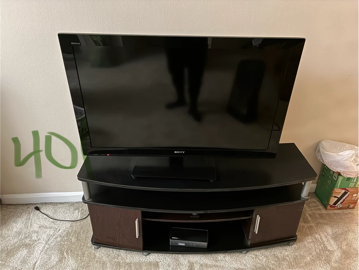 Sony BRAVIA 40-inch TV - photo 2