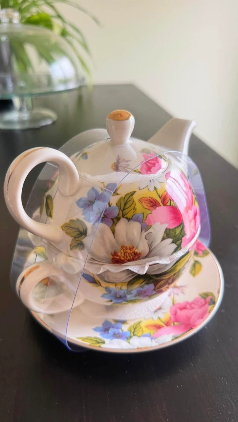 Beautiful Crace Teaware porcelain 4-piece tea set ☕️✨ - photo 2