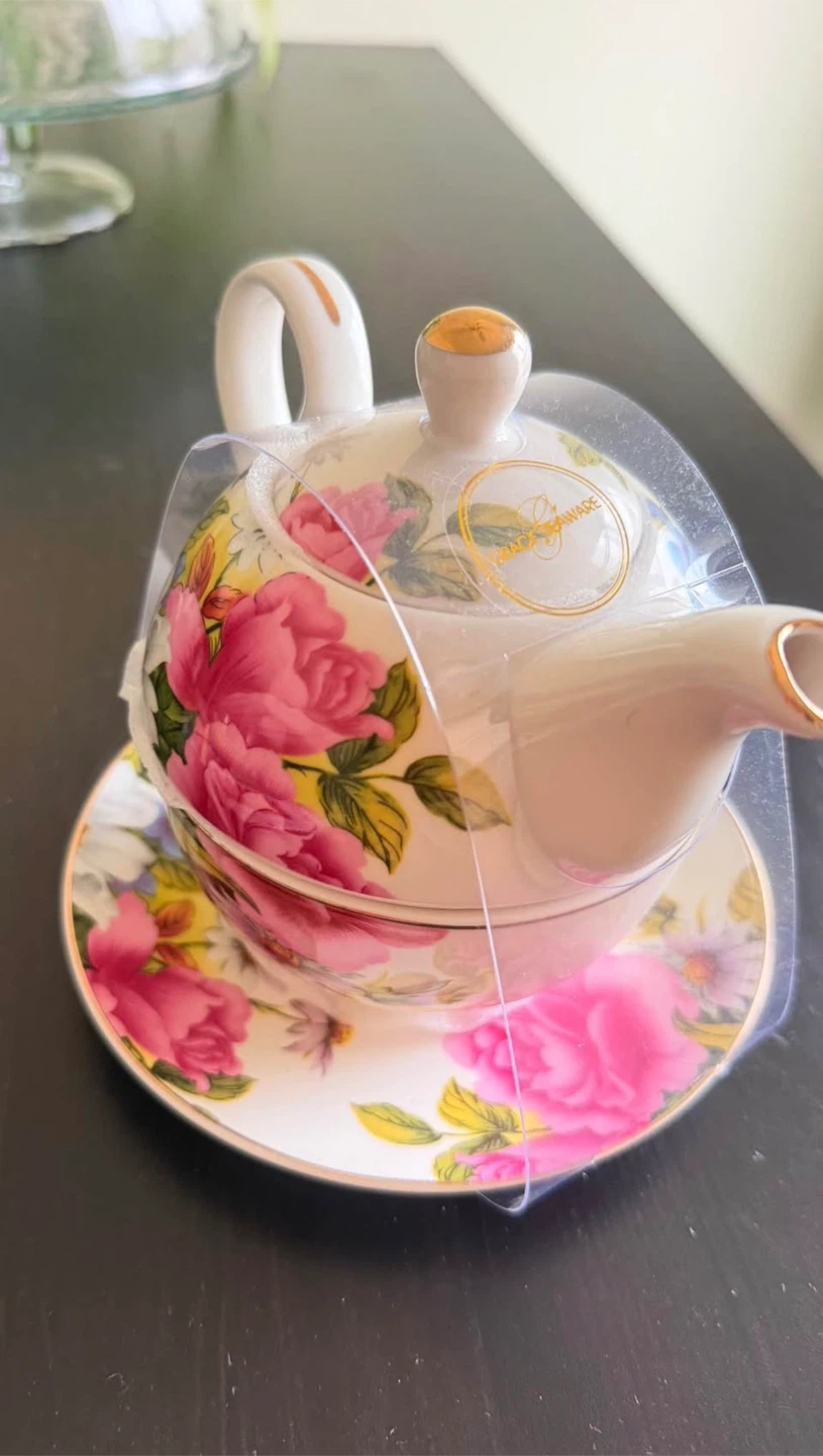 Beautiful Crace Teaware porcelain 4-piece tea set ☕️✨ - photo 3
