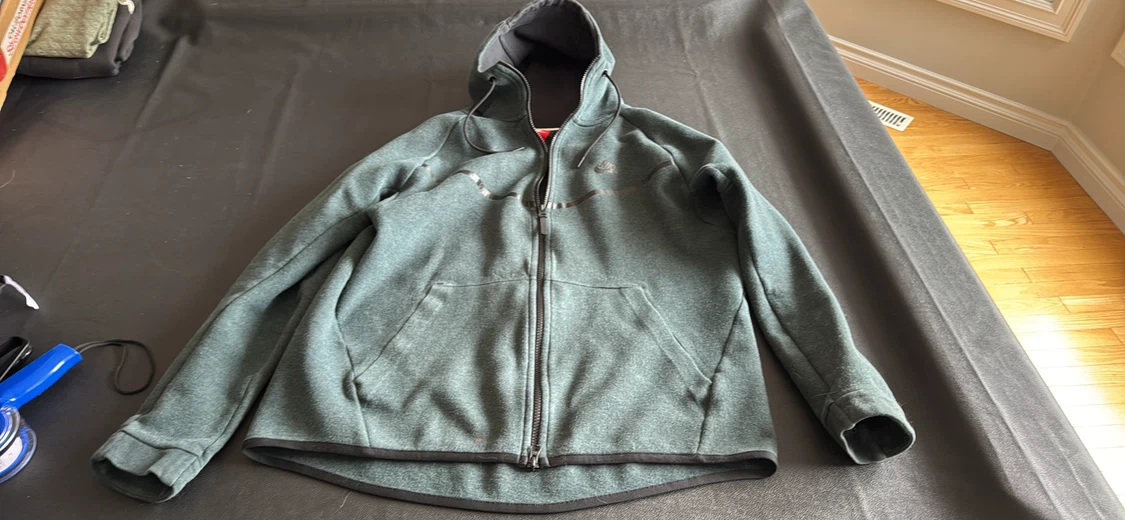 Nike Tech Fleece Full-Zip Hoodie