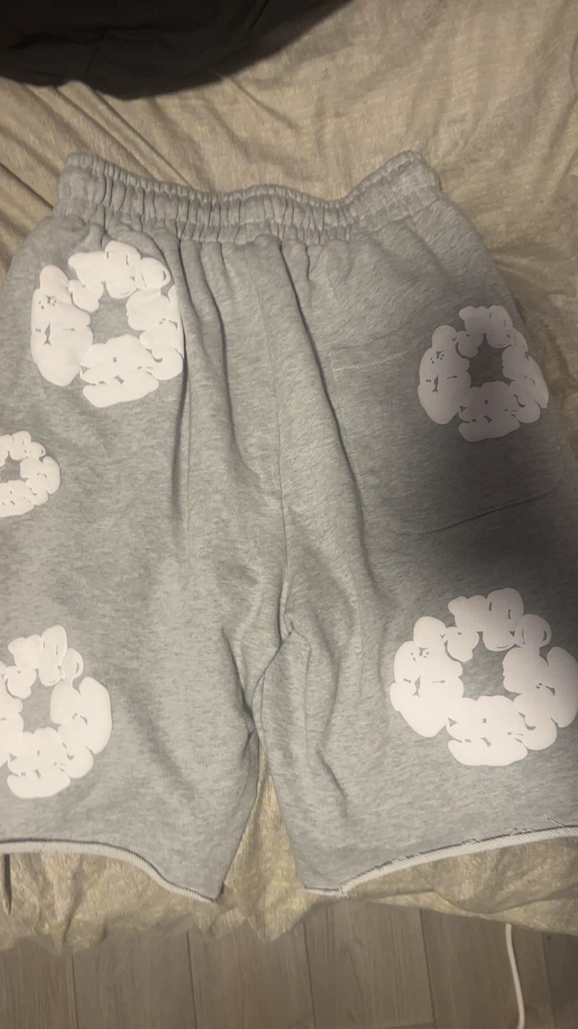 Denim Tears Cotton Wreath Sweat Shorts - photo 2