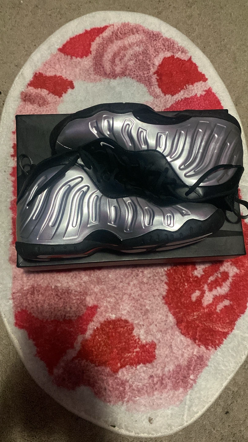 Nike Air Foamposite One Silver Sneakers