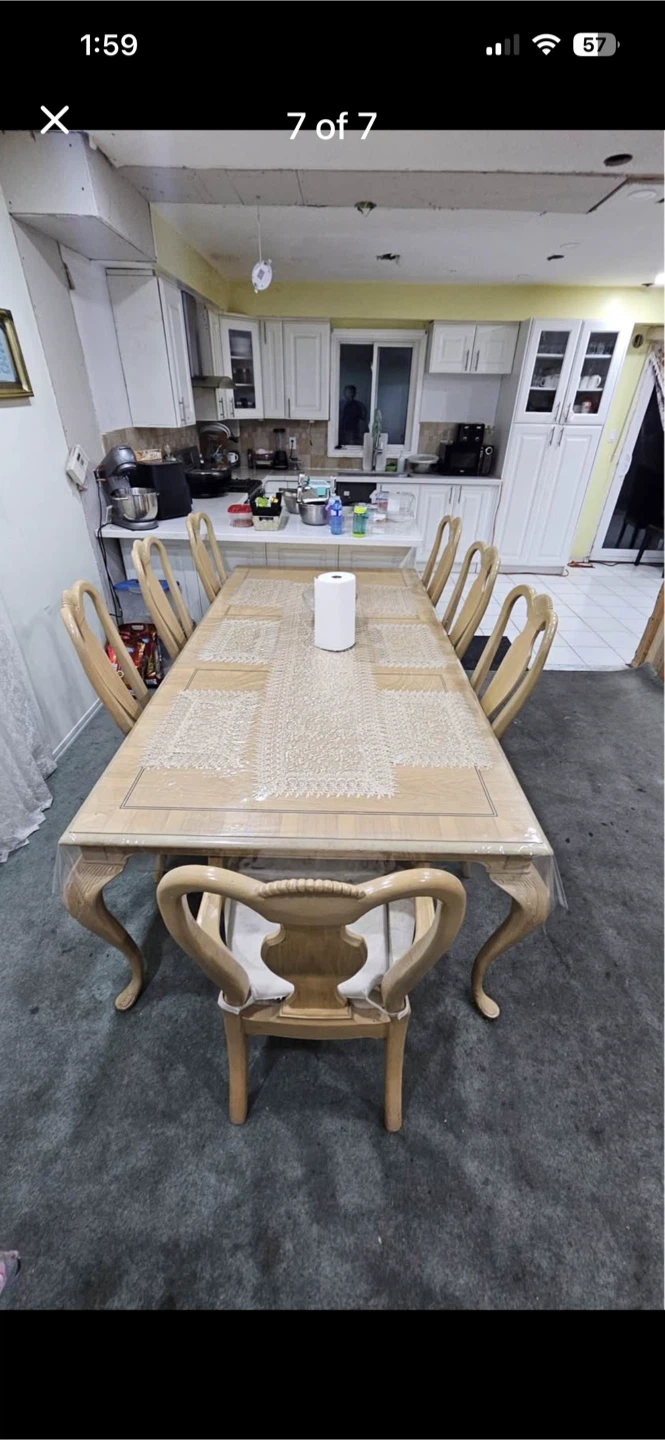 Dining table and 8 chairs set - photo 2