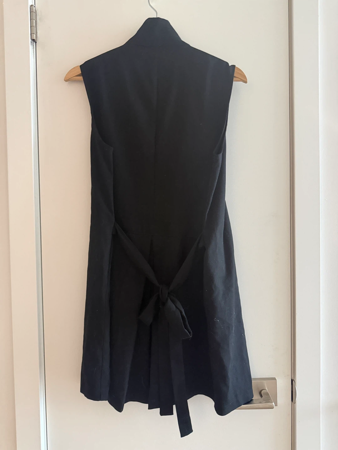 M Black Sleeveless Vest Jacket