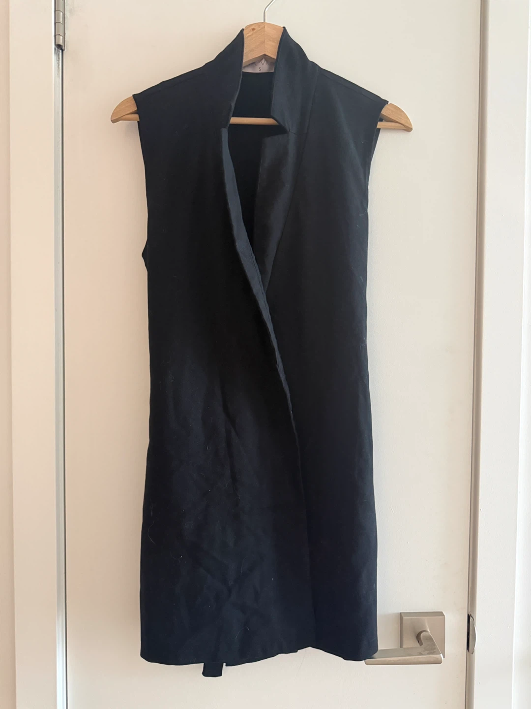 M Black Sleeveless Vest Jacket - photo 2