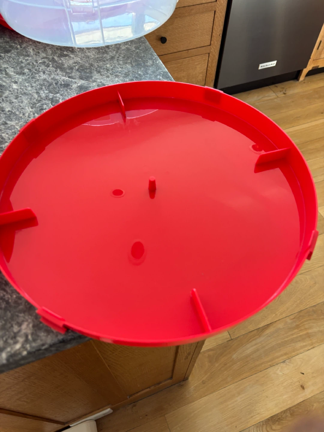 Red Plastic Cake and Cupcake Carrier - photo 4