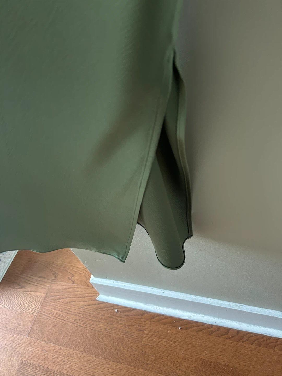 H&M Olive Green Midi Skirt - Size Large - photo 4