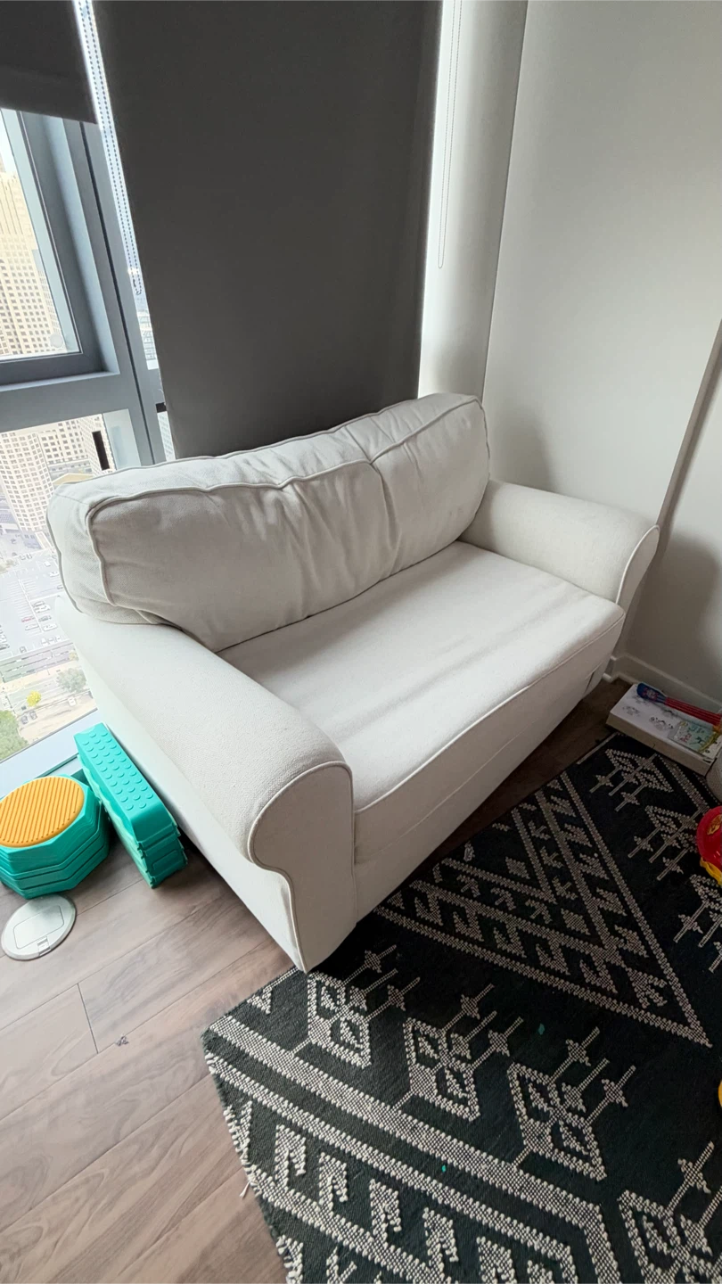 White Sleeper Loveseat / Sofa Bed - photo 2