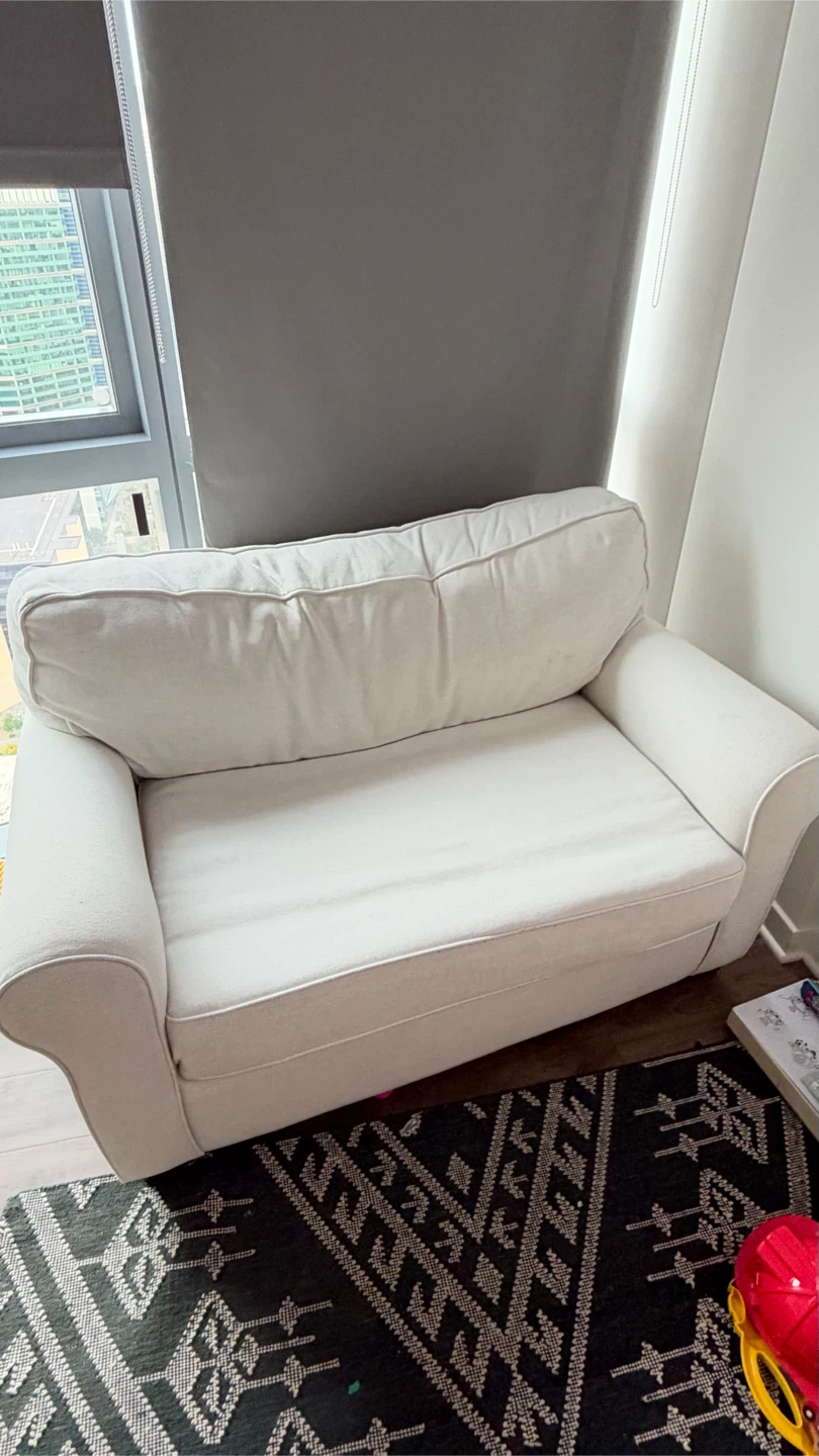 White Sleeper Loveseat / Sofa Bed - photo 3