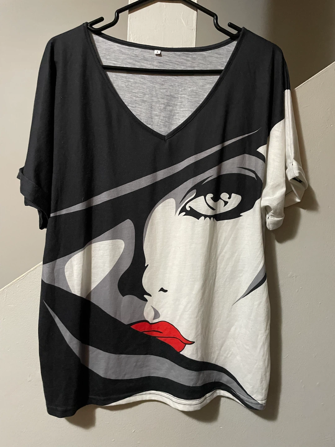 Graphic Face Print T-Shirt - photo 3