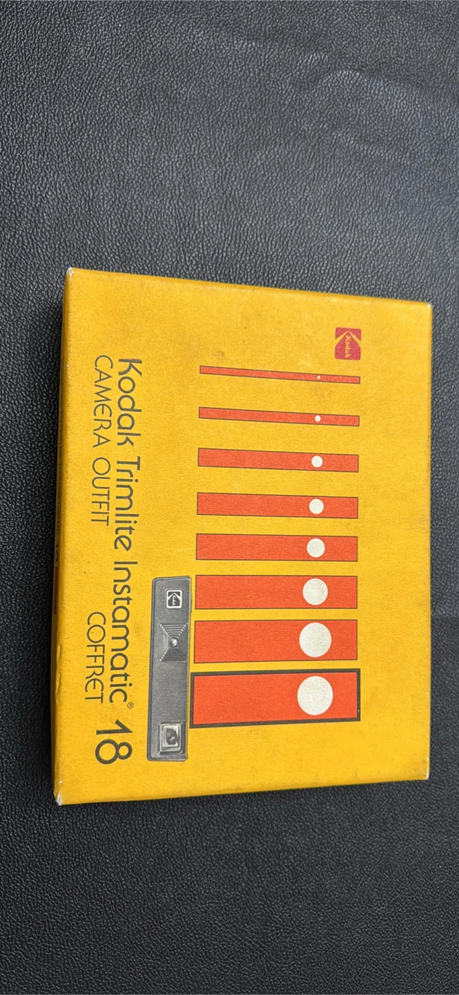 Kodak Trimlite Instamatic 18 Camera Outfit