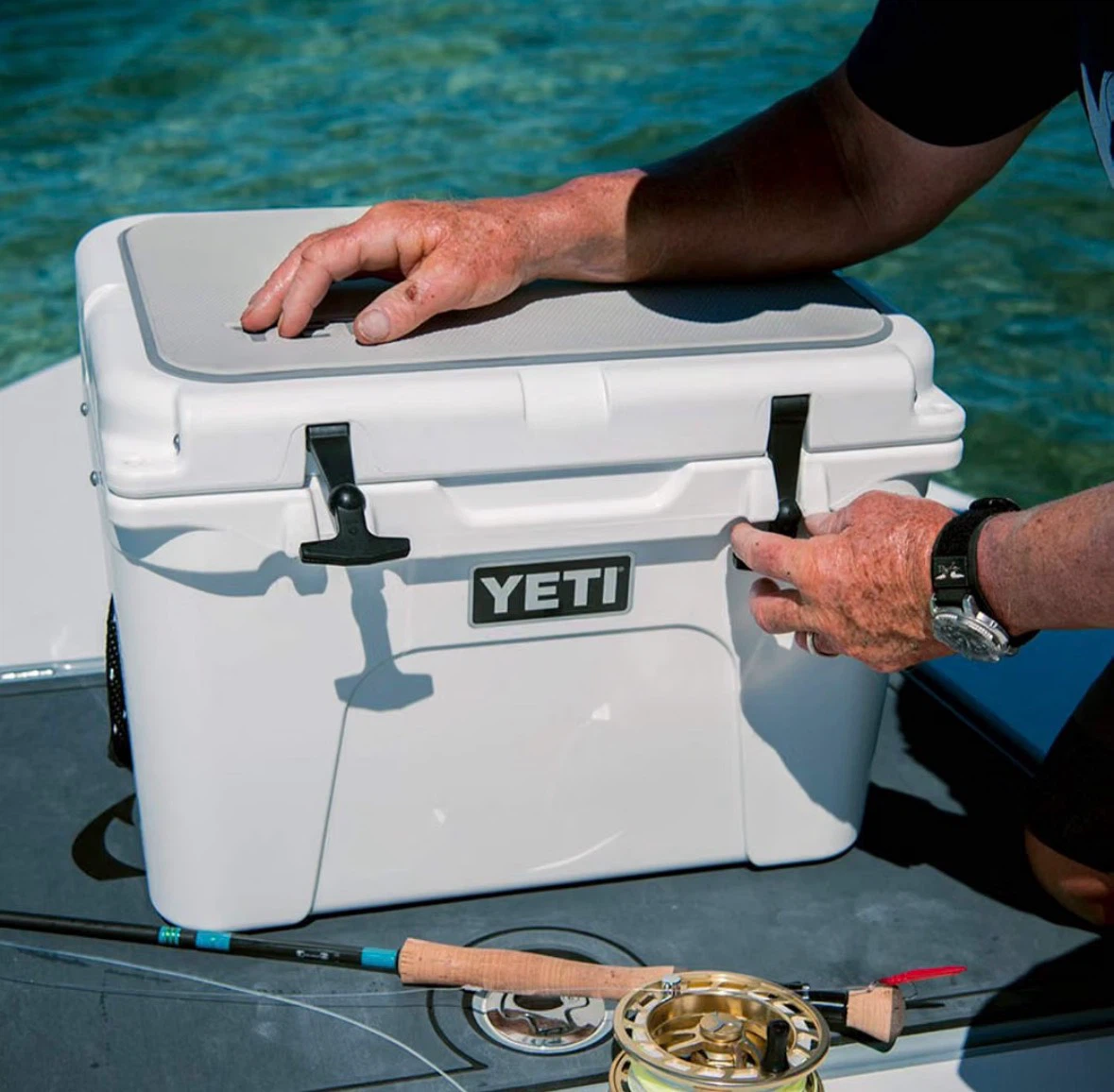 Yeti Tundra 35 Hard Cooler White