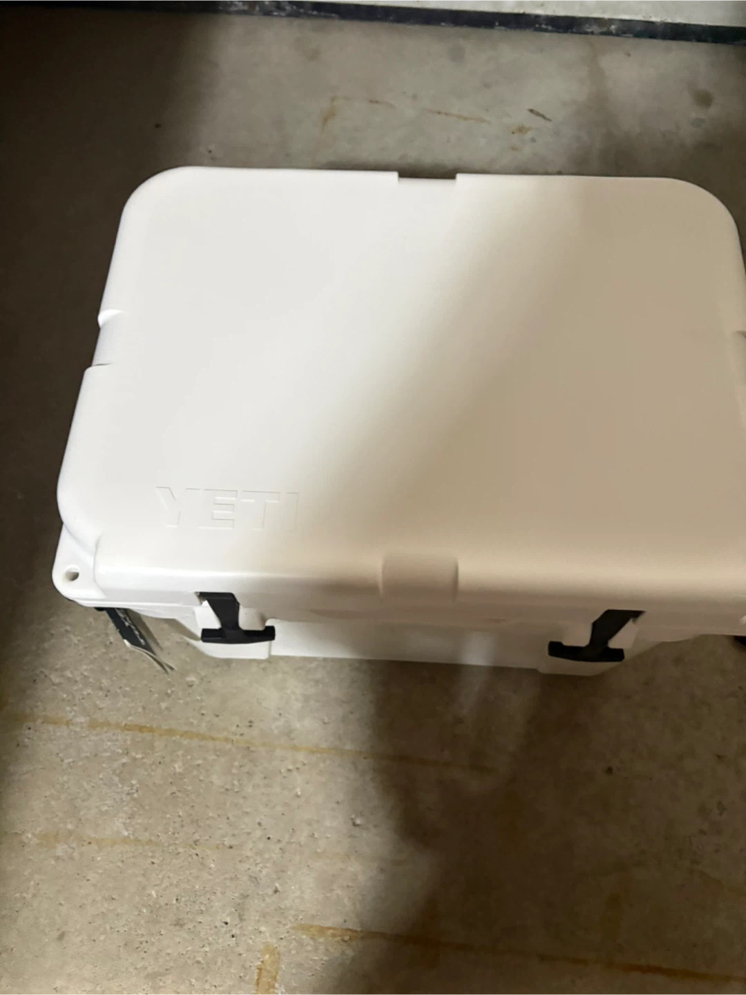Yeti Tundra 35 Hard Cooler White - photo 2