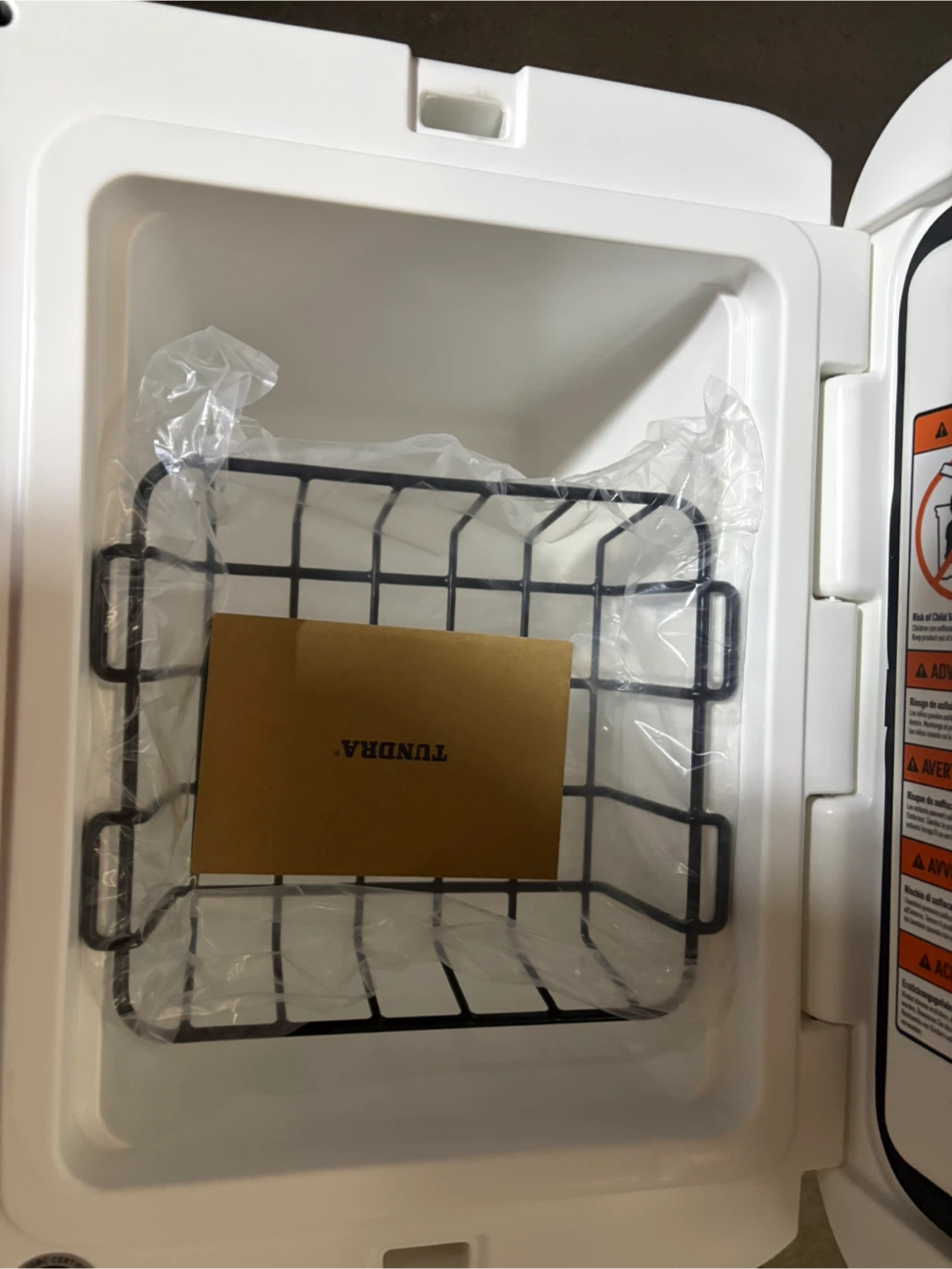 Yeti Tundra 35 Hard Cooler White - photo 5