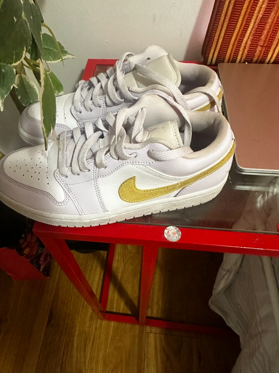 Nike Air Jordan Low White and Gold - photo 2