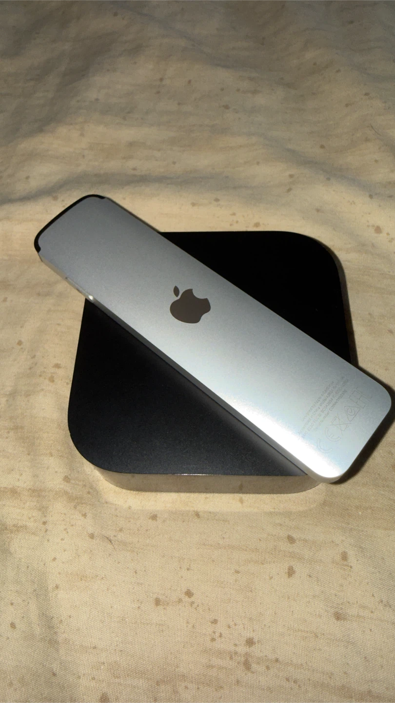 Apple TV 4K (3rd generation) with Siri Remote - photo 2