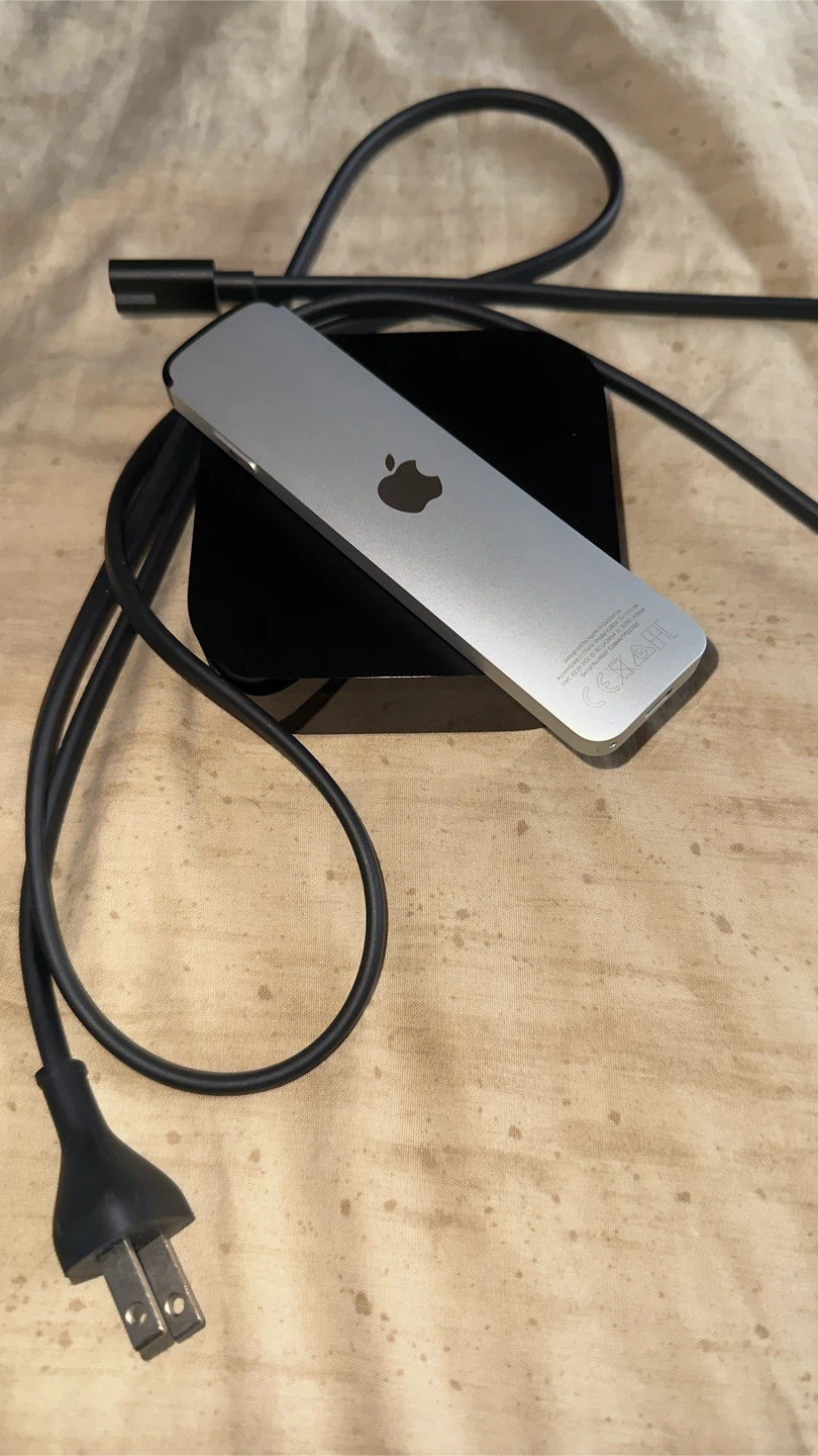Apple TV 4K (3rd generation) with Siri Remote - photo 3