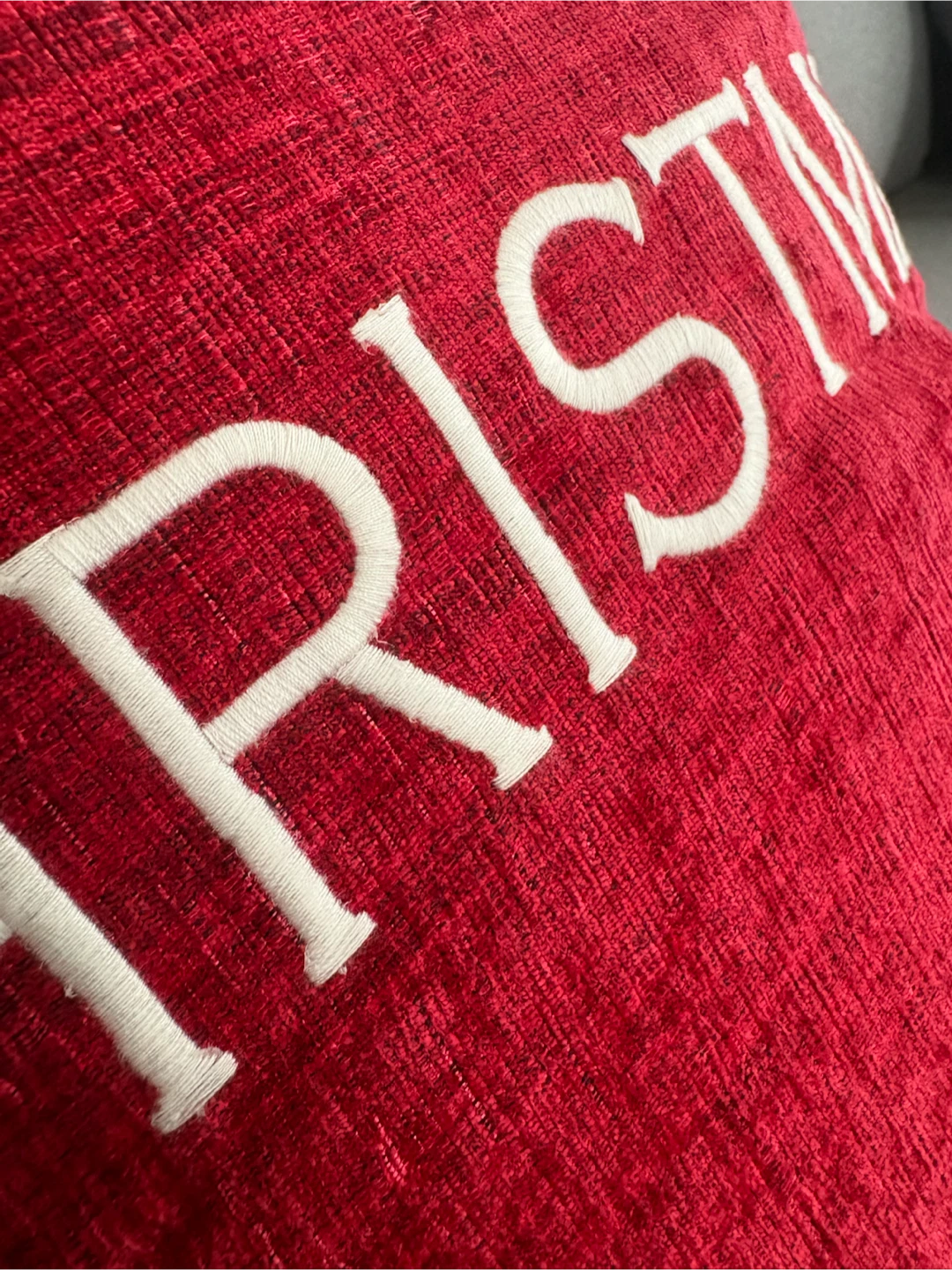 Set of 2 Red Merry Christmas Throw Pillows - photo 3