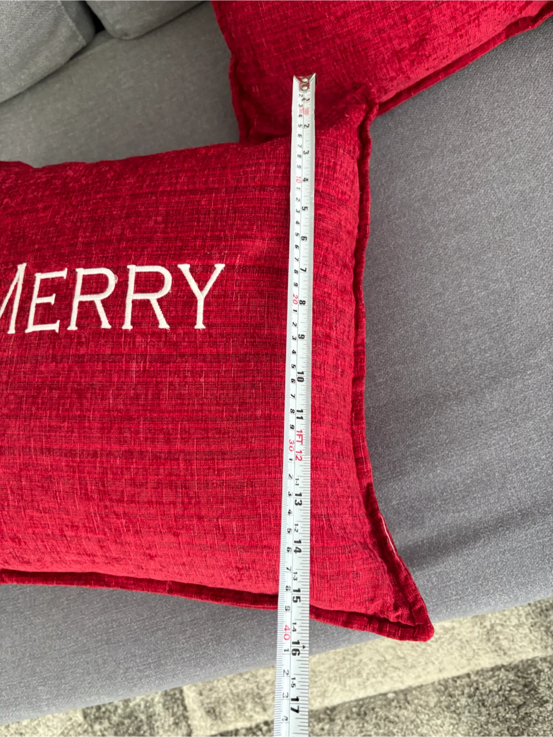 Set of 2 Red Merry Christmas Throw Pillows - photo 4