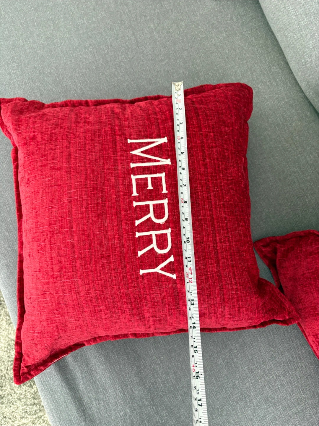Set of 2 Red Merry Christmas Throw Pillows - photo 5