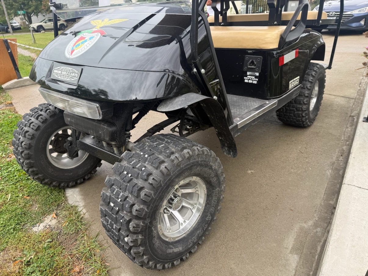 Golf cart - photo 3
