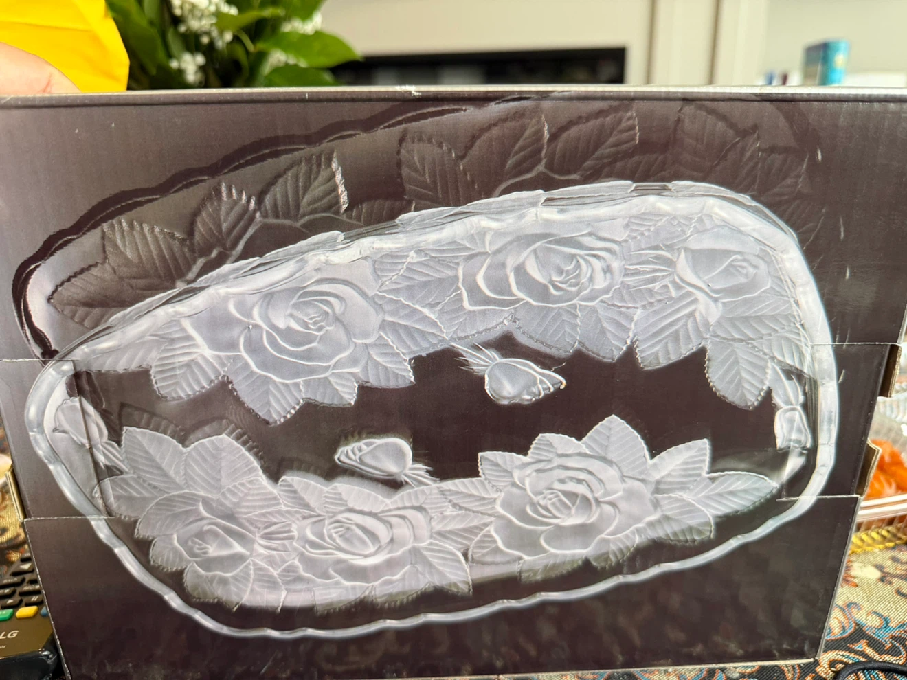 Studio Nova Winter Rose Oblong Hors D'Oeuvre Tray - photo 4